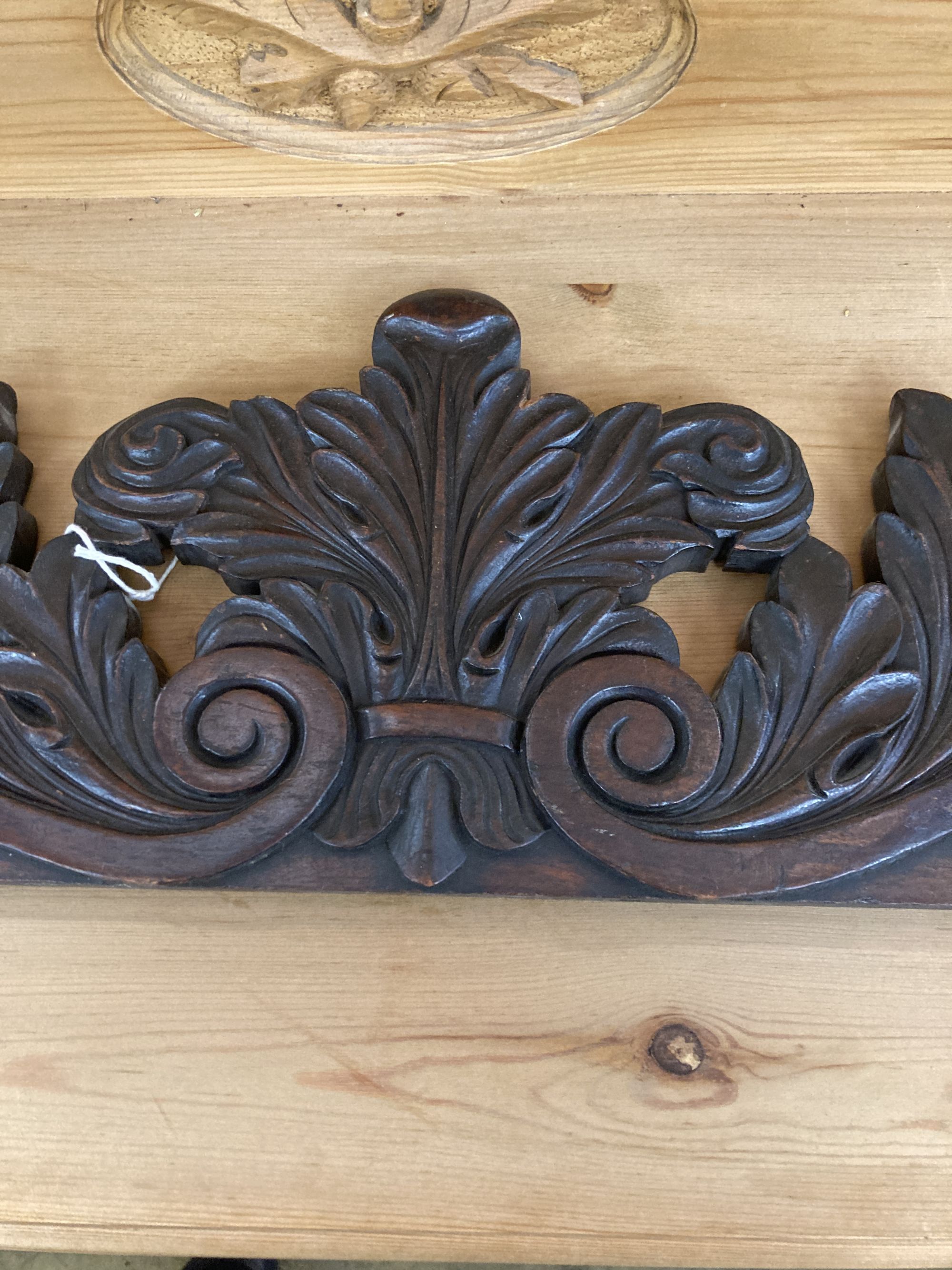 A 19th century carved pediment, width 91cm, height 22cm